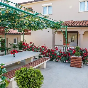  Apartament Suncica