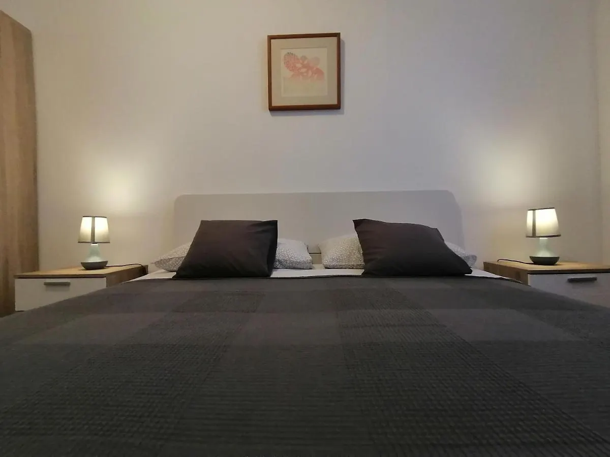 Holiday Apartment Dunja Pula 0*,  Croatia
