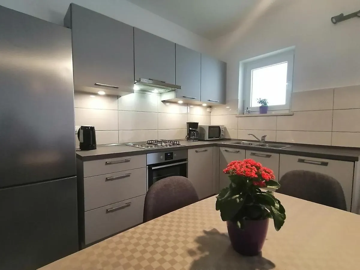 Holiday Apartment Dunja Pula